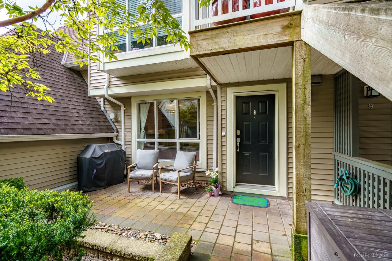 15 1073 LYNN VALLEY ROAD 27
