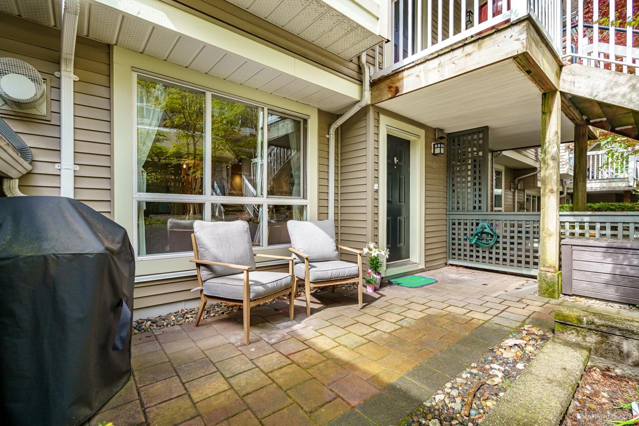 15 1073 LYNN VALLEY ROAD 29