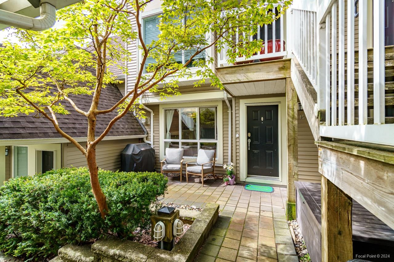 15 1073 LYNN VALLEY ROAD 30