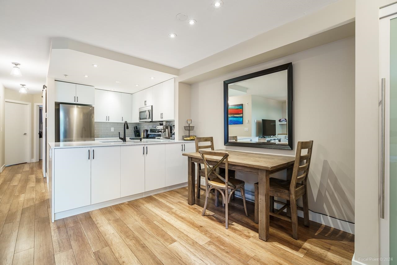 15 1073 LYNN VALLEY ROAD 4
