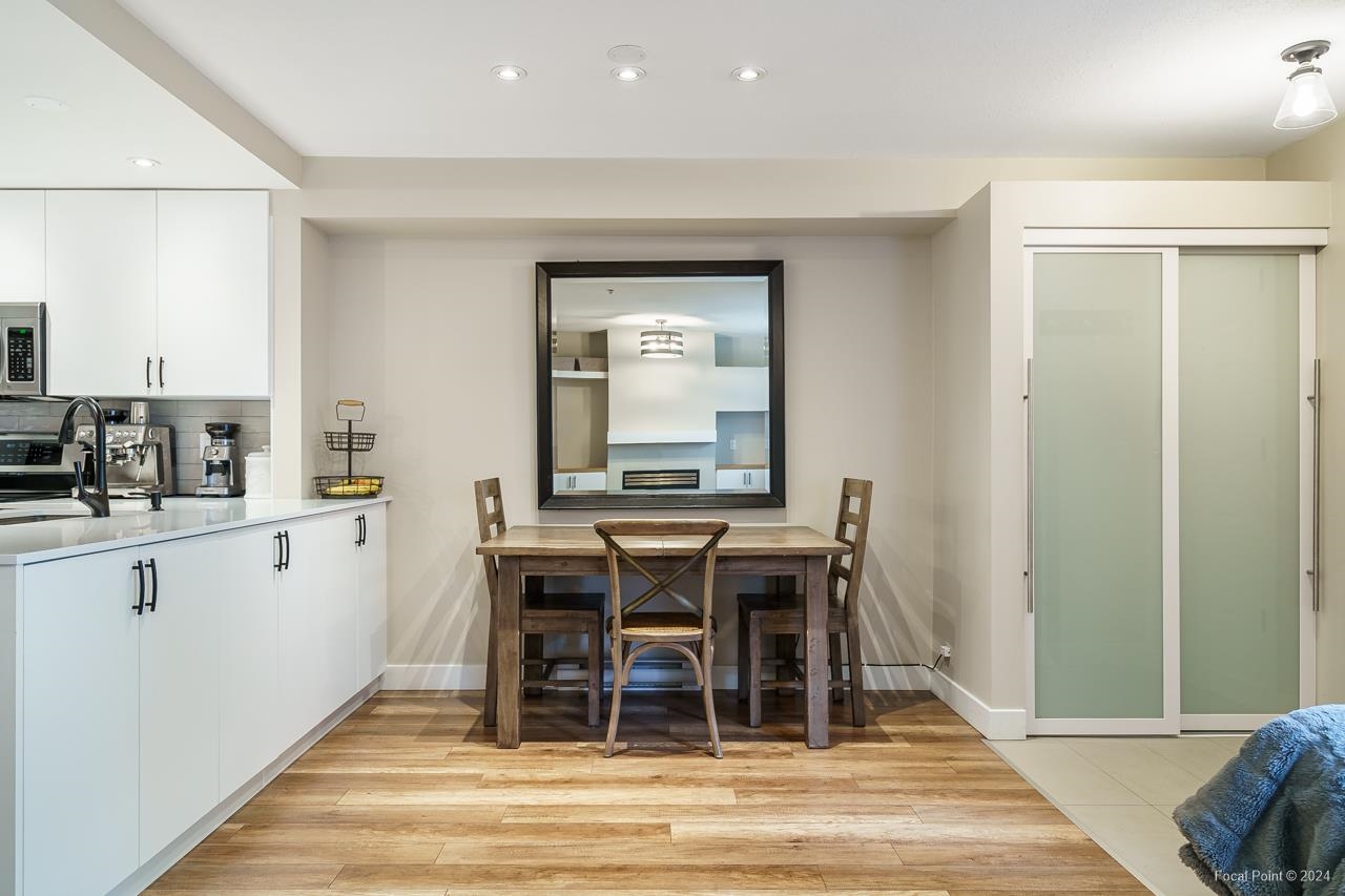 15 1073 LYNN VALLEY ROAD 9