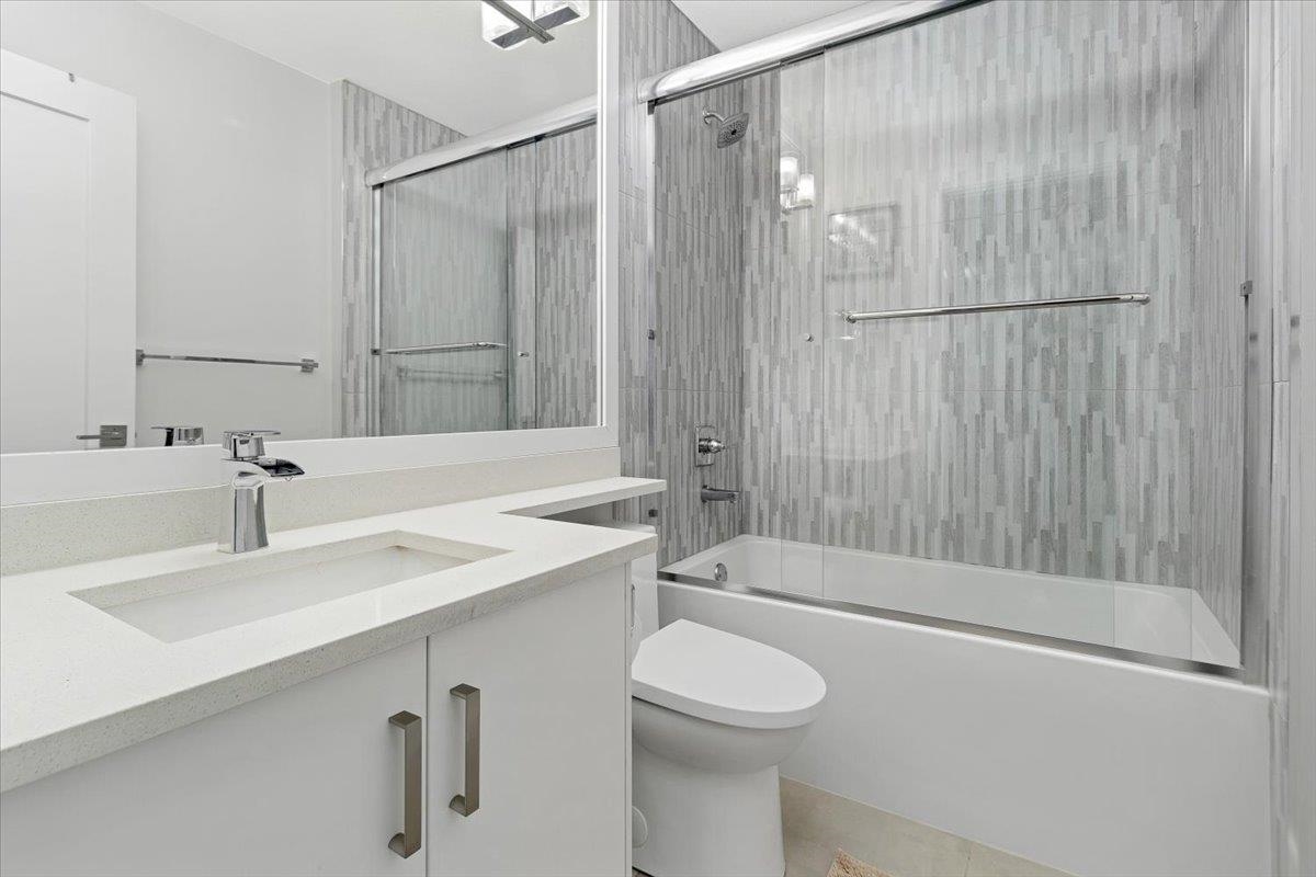 14 7056 192 Street, Surrey, BC 9