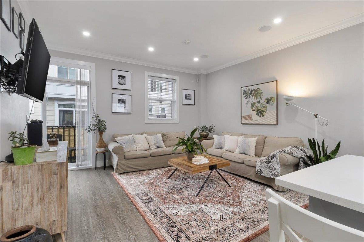 14 7056 192 Street, Surrey, BC 4