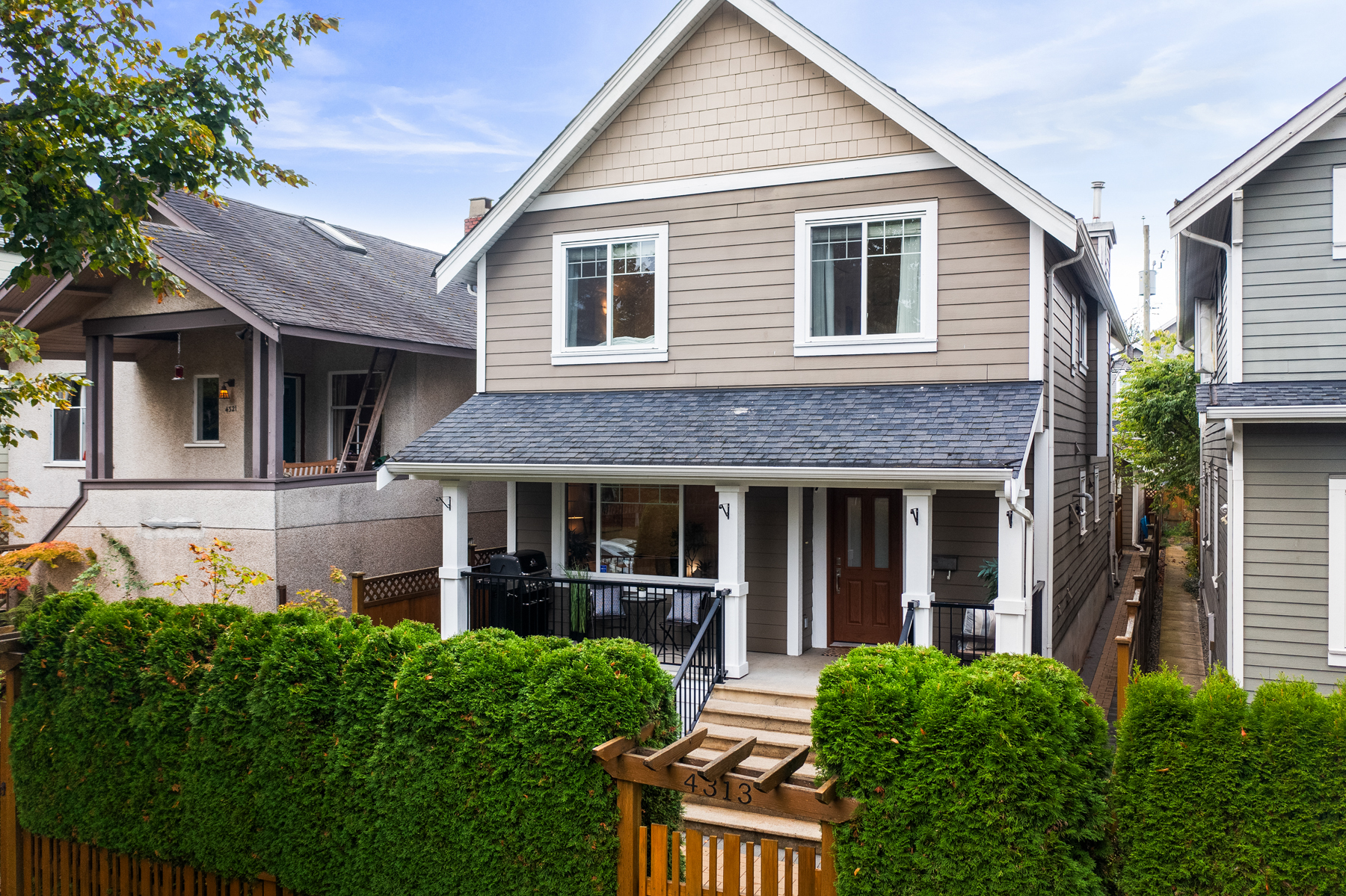 4313 PERRY STREET, VANCOUVER EAST