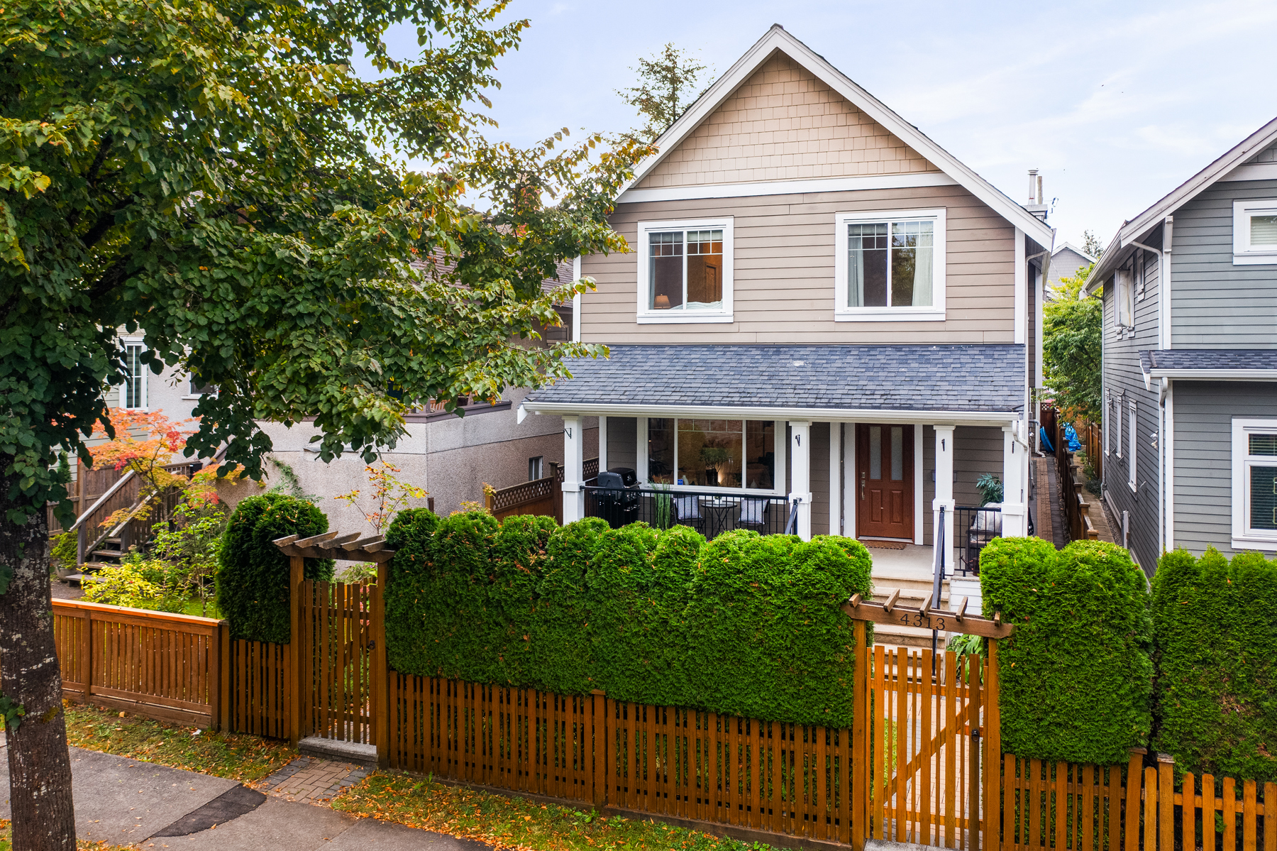 4313 PERRY STREET, VANCOUVER EAST 6