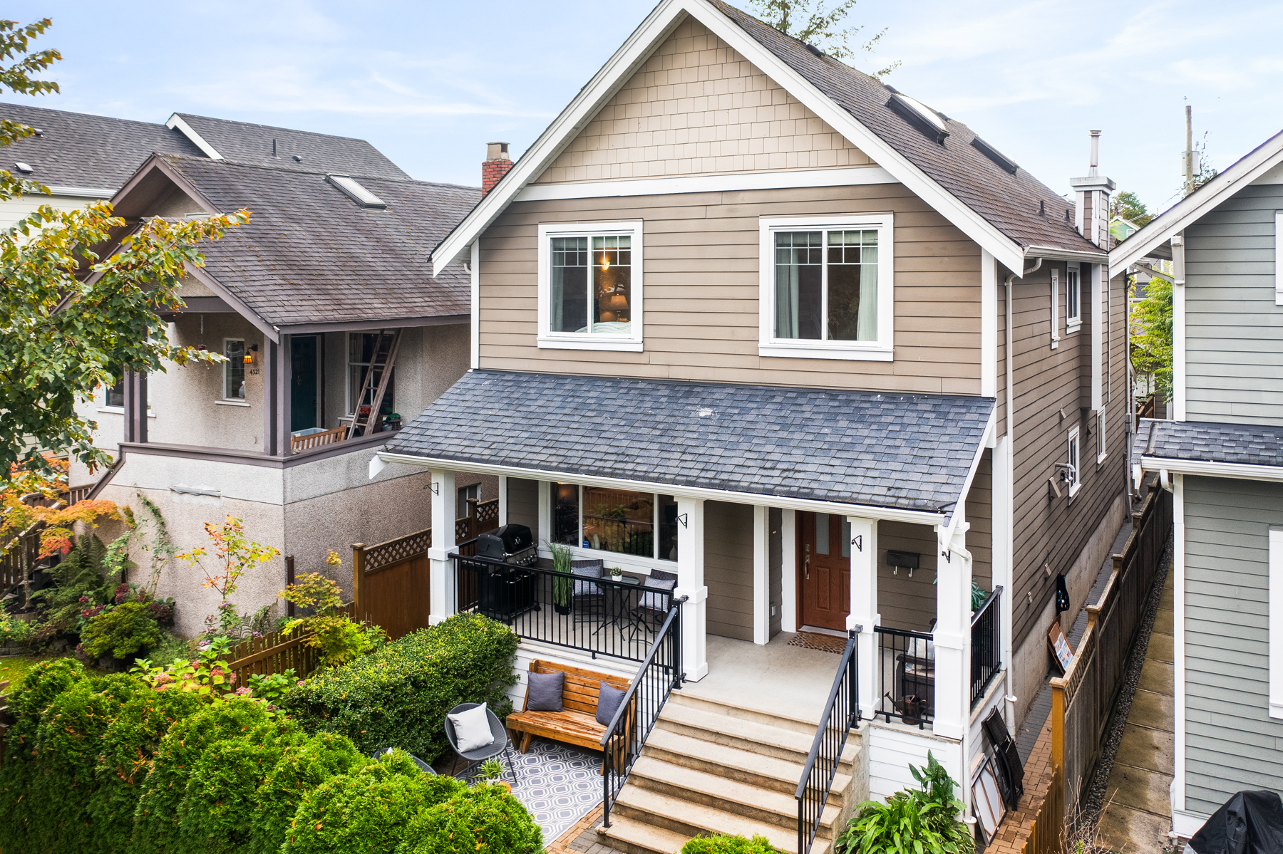 4313 PERRY STREET, VANCOUVER EAST 7