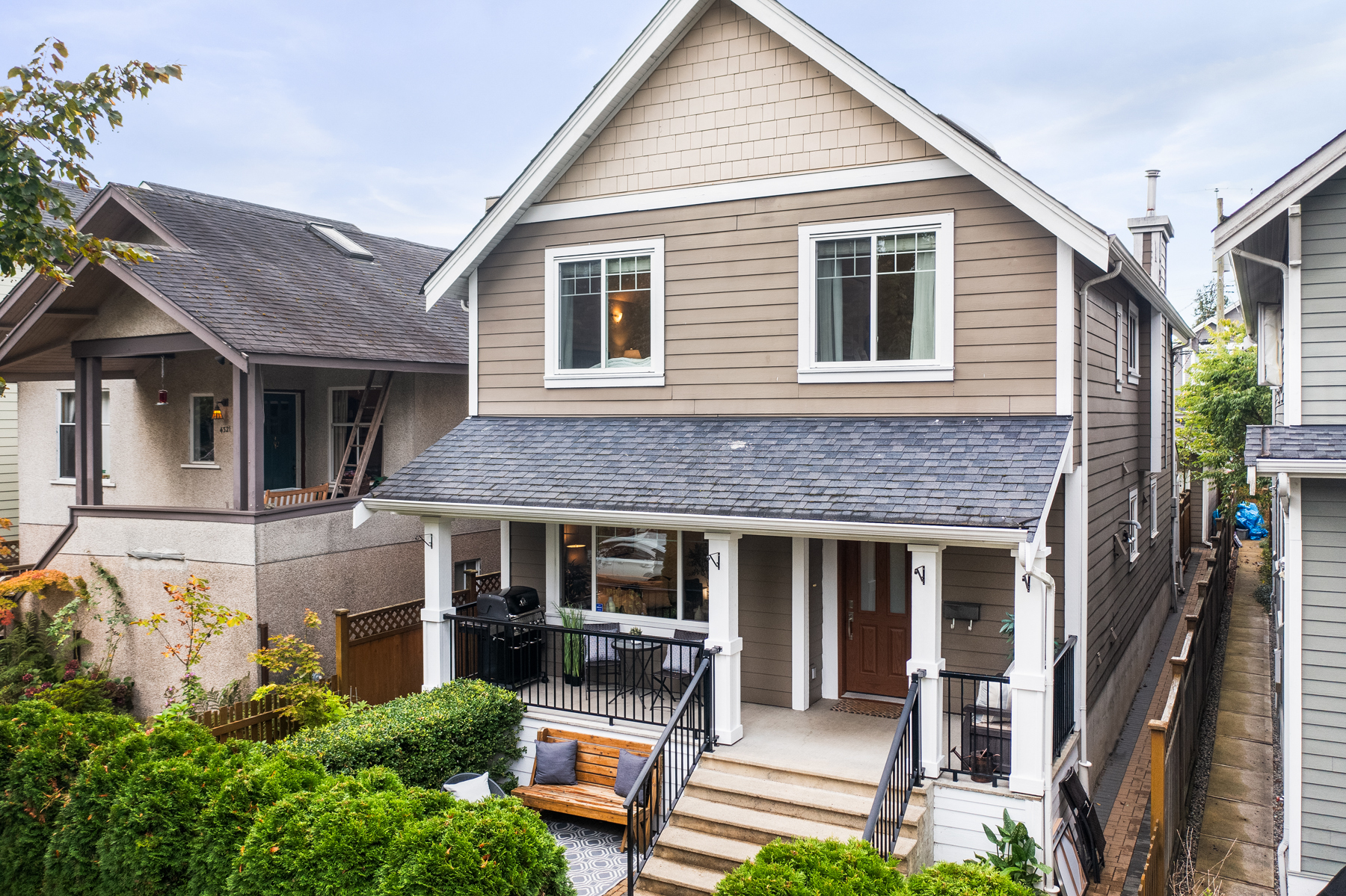 4313 PERRY STREET, VANCOUVER EAST 11
