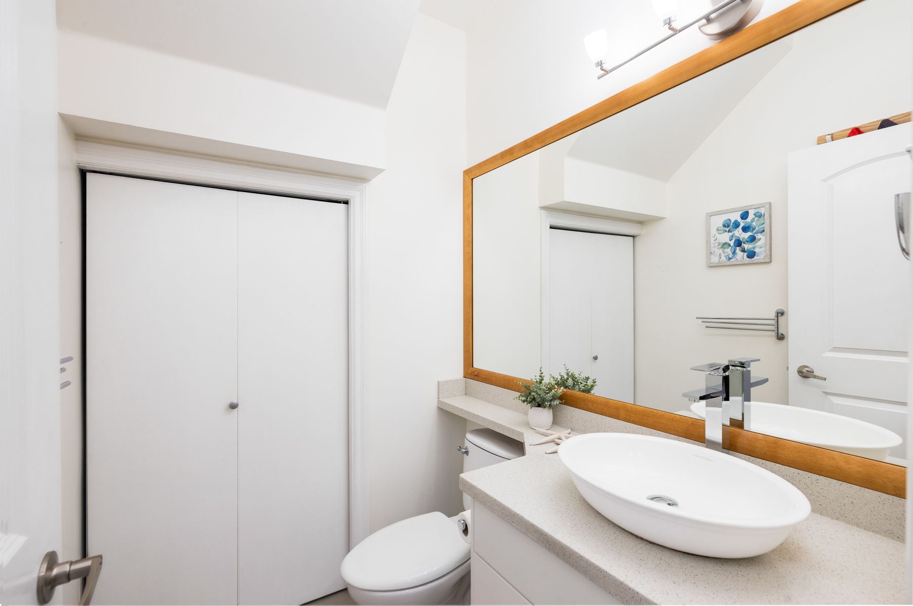 4313 PERRY STREET, VANCOUVER EAST 13