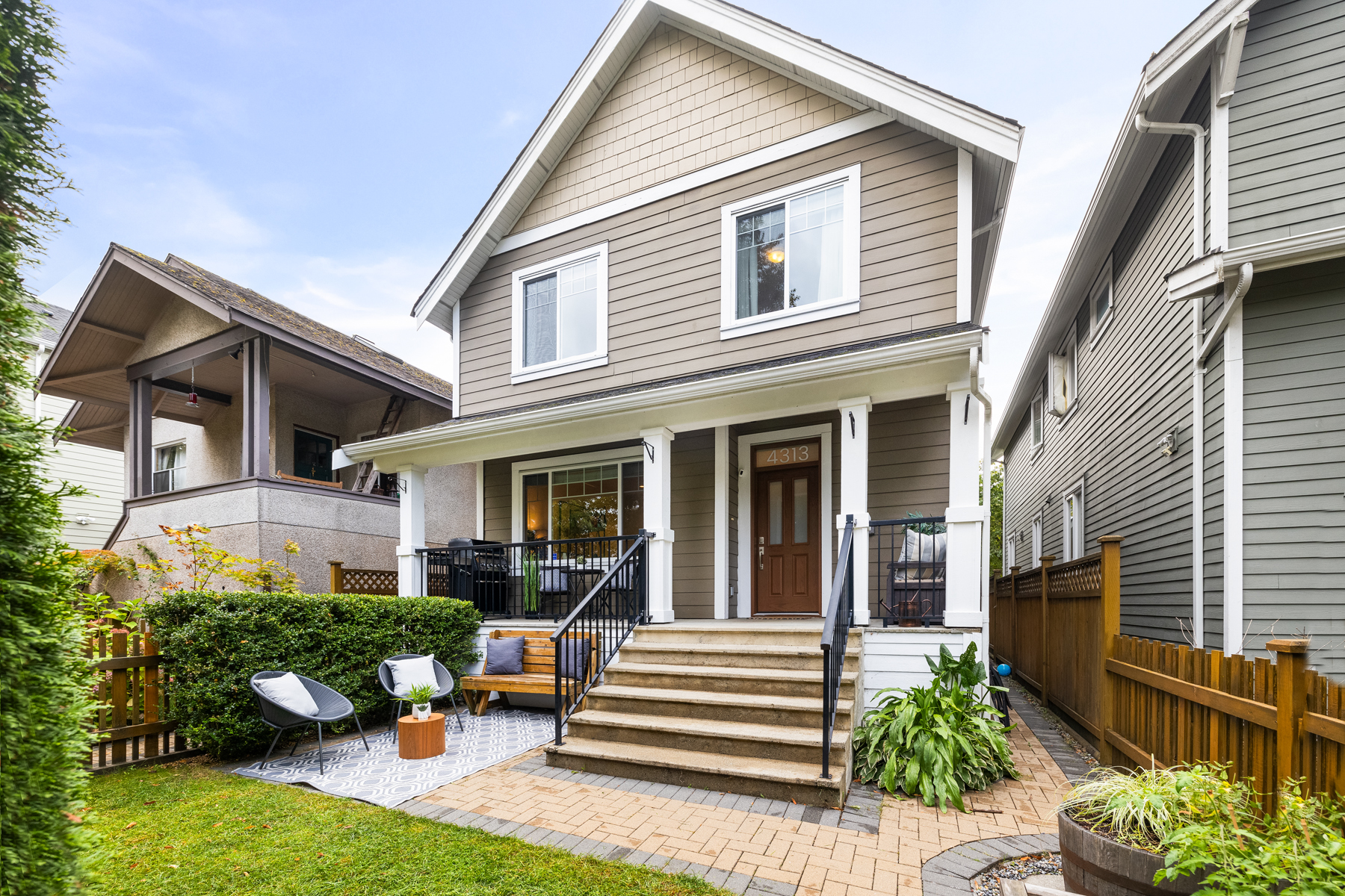 4313 PERRY STREET, VANCOUVER EAST 27
