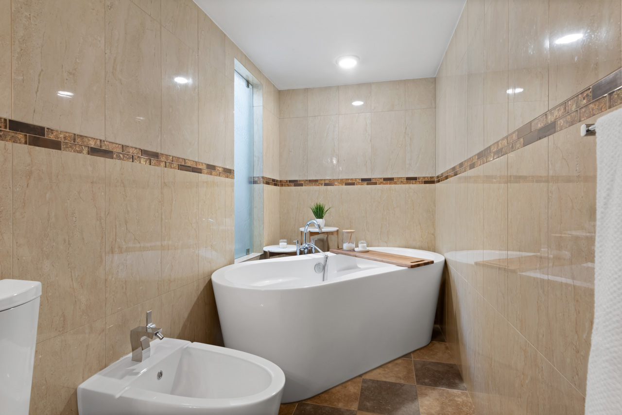 5620 Eagle Court, North Vancouver 22