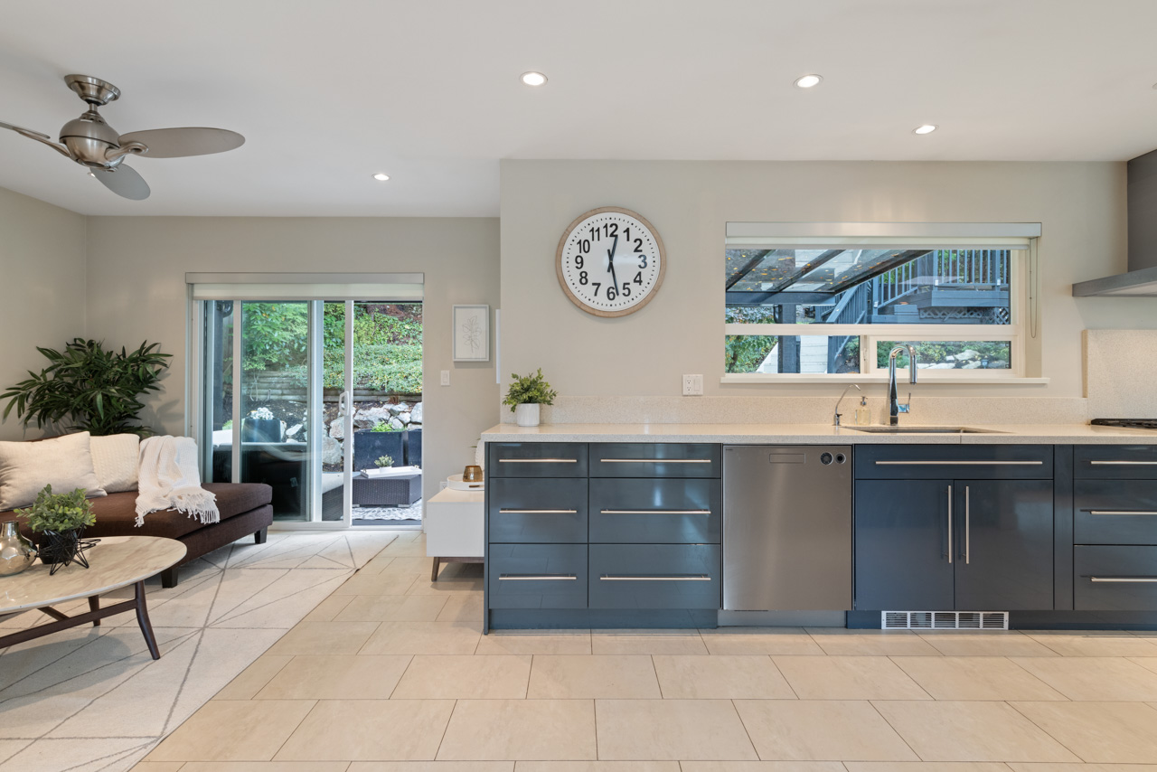 5620 Eagle Court, North Vancouver 10