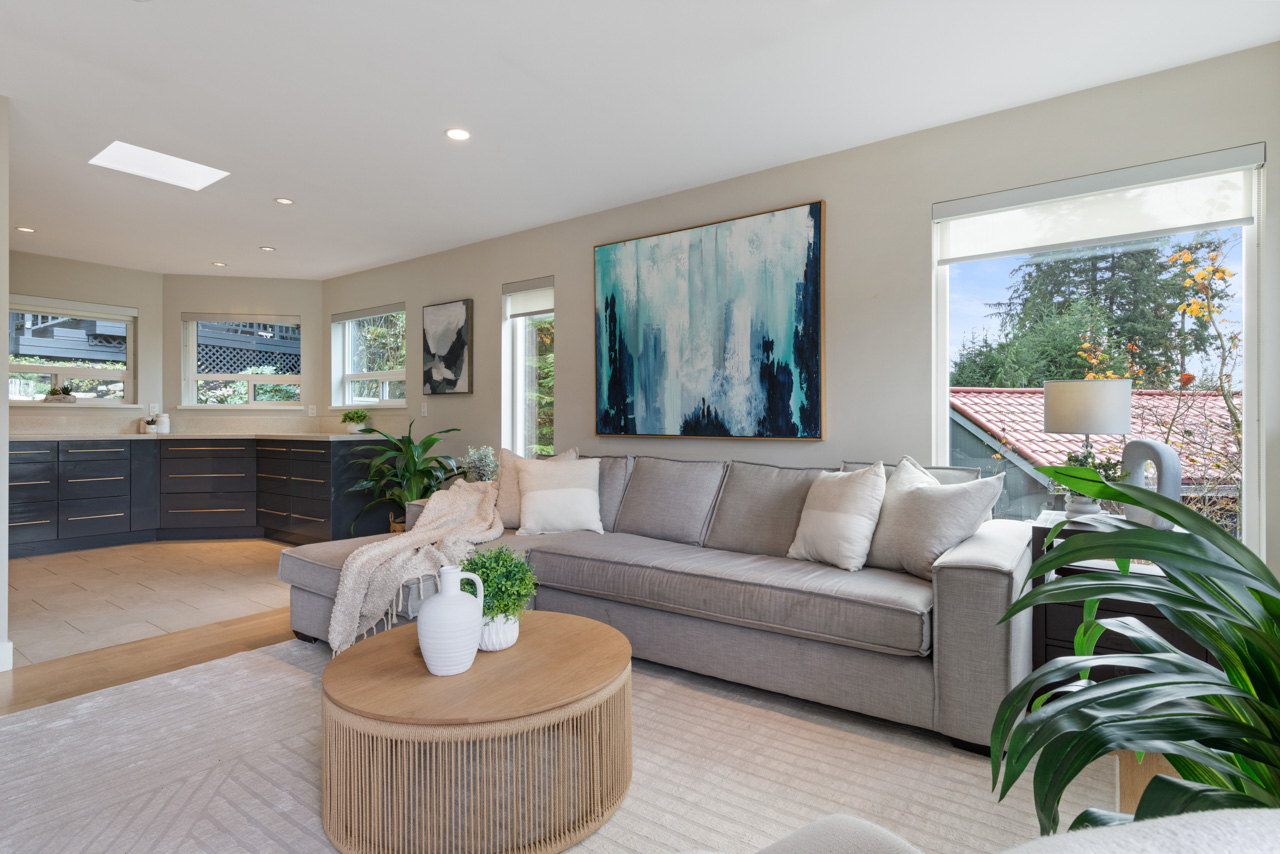5620 Eagle Court, North Vancouver 14