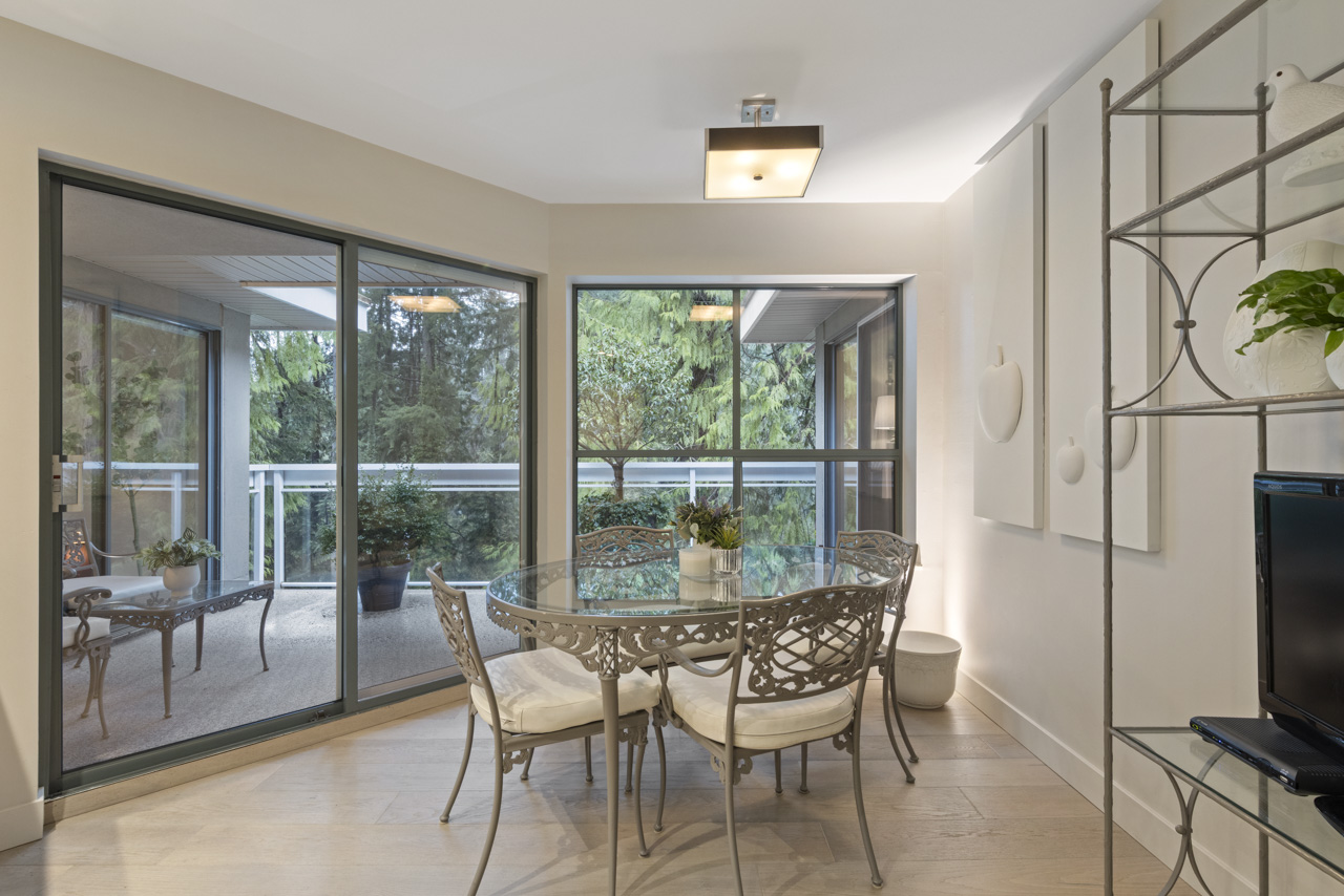 301-3288 Capilano Crescent 23