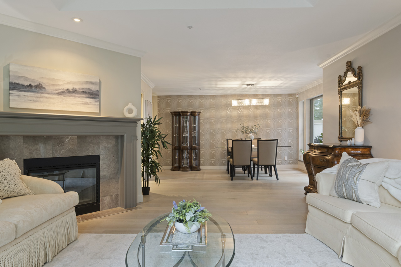 301-3288 Capilano Crescent 16