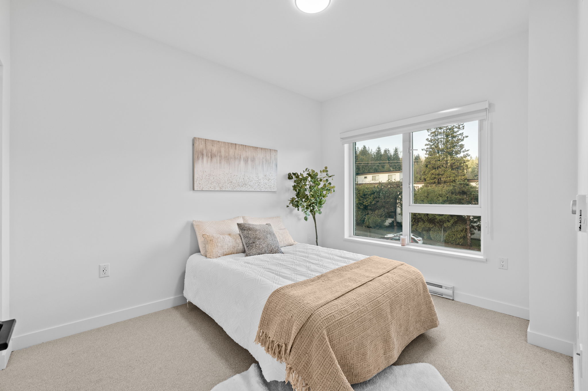 105-1100 CLARKE ROAD 8