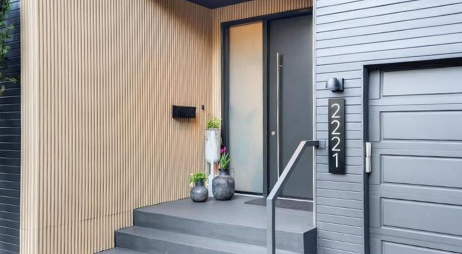2221 BOWSER AVENUE, NORTH VANCOUVER 3